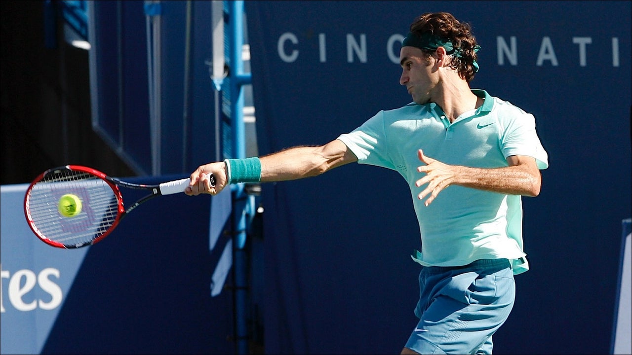 Federer gets 300th Masters win in Cincy